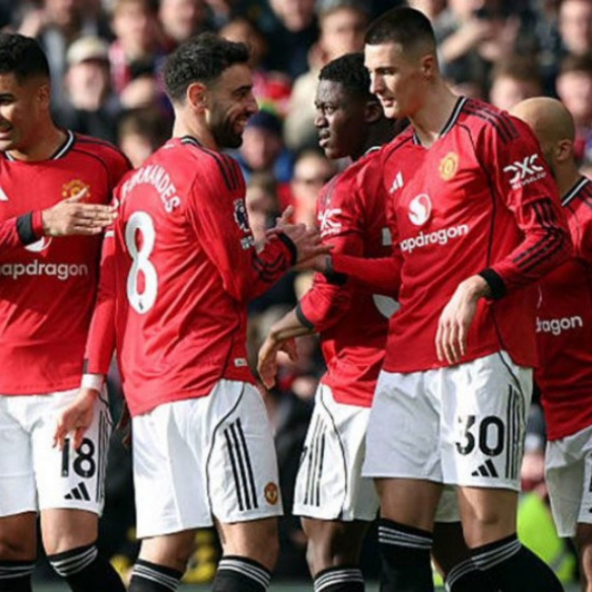  - Nóng bảng xếp hạng Ngoại hạng Anh: MU vươn lên thứ 3