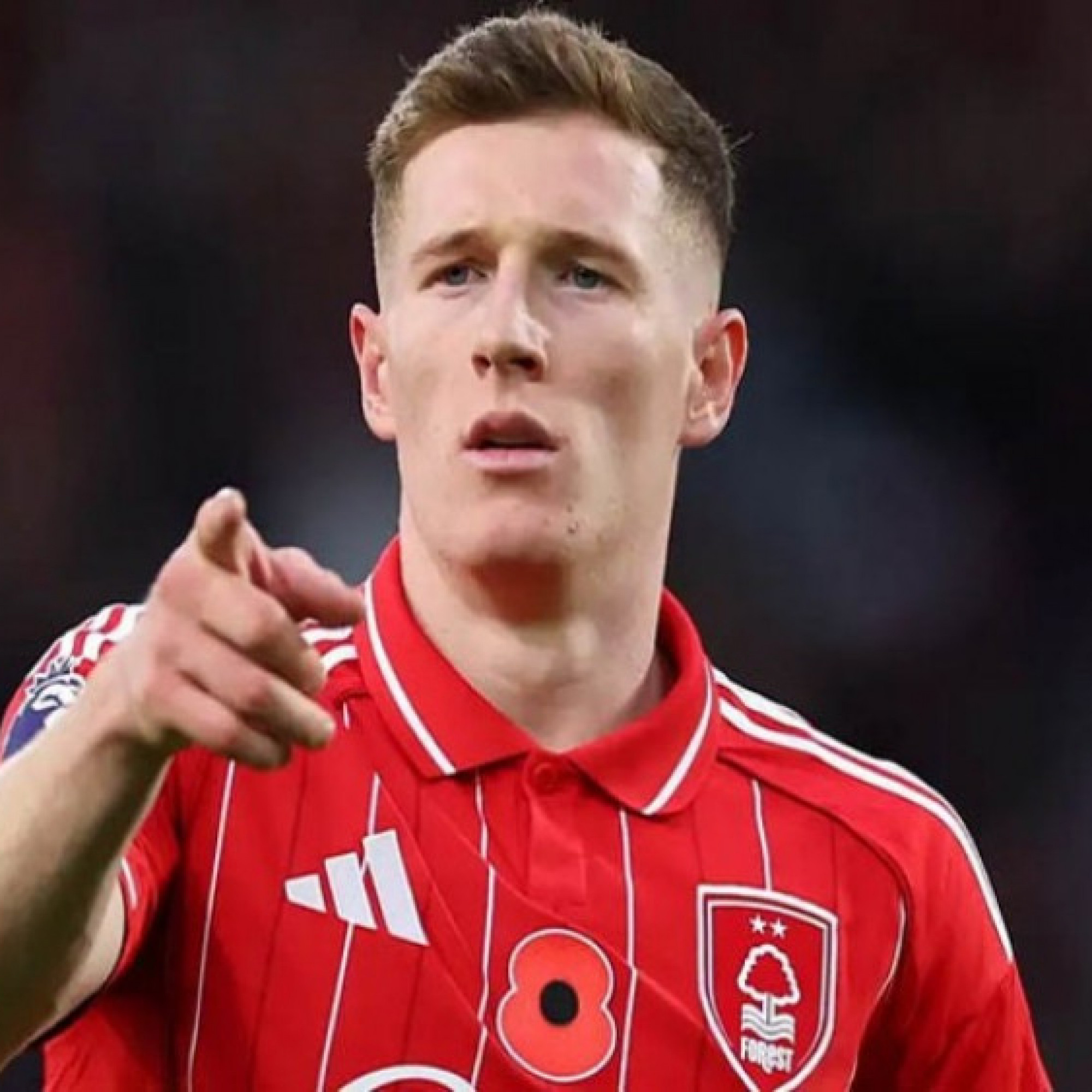  - Tin mới nhất bóng đá sáng 2/3: MU và Man City đại chiến vì Elliot Anderson