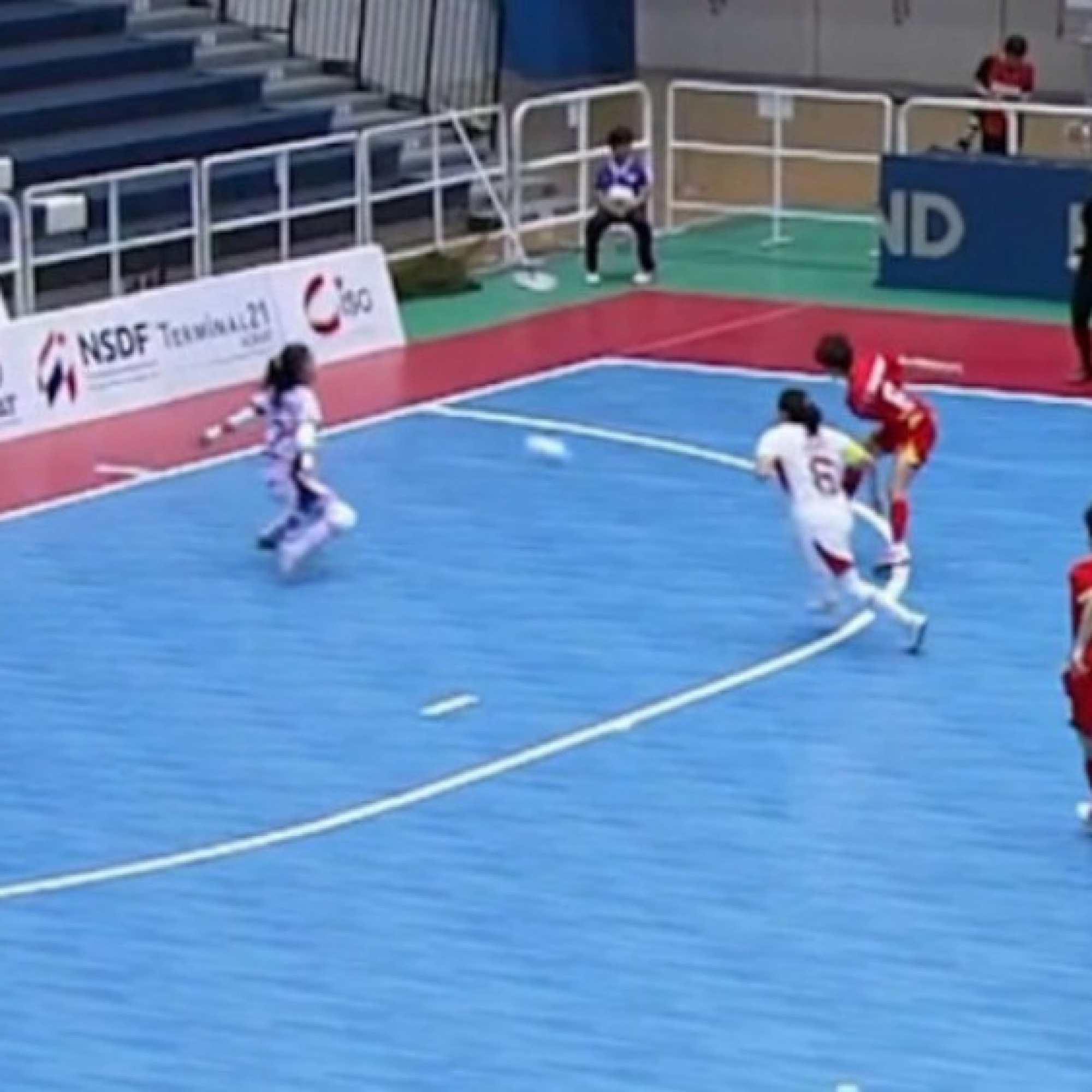  - Video bóng đá nữ Việt Nam - Indonesia: Bừng tỉnh hiệp 2, ngược dòng mãn nhãn (Futsal Đông Nam Á)