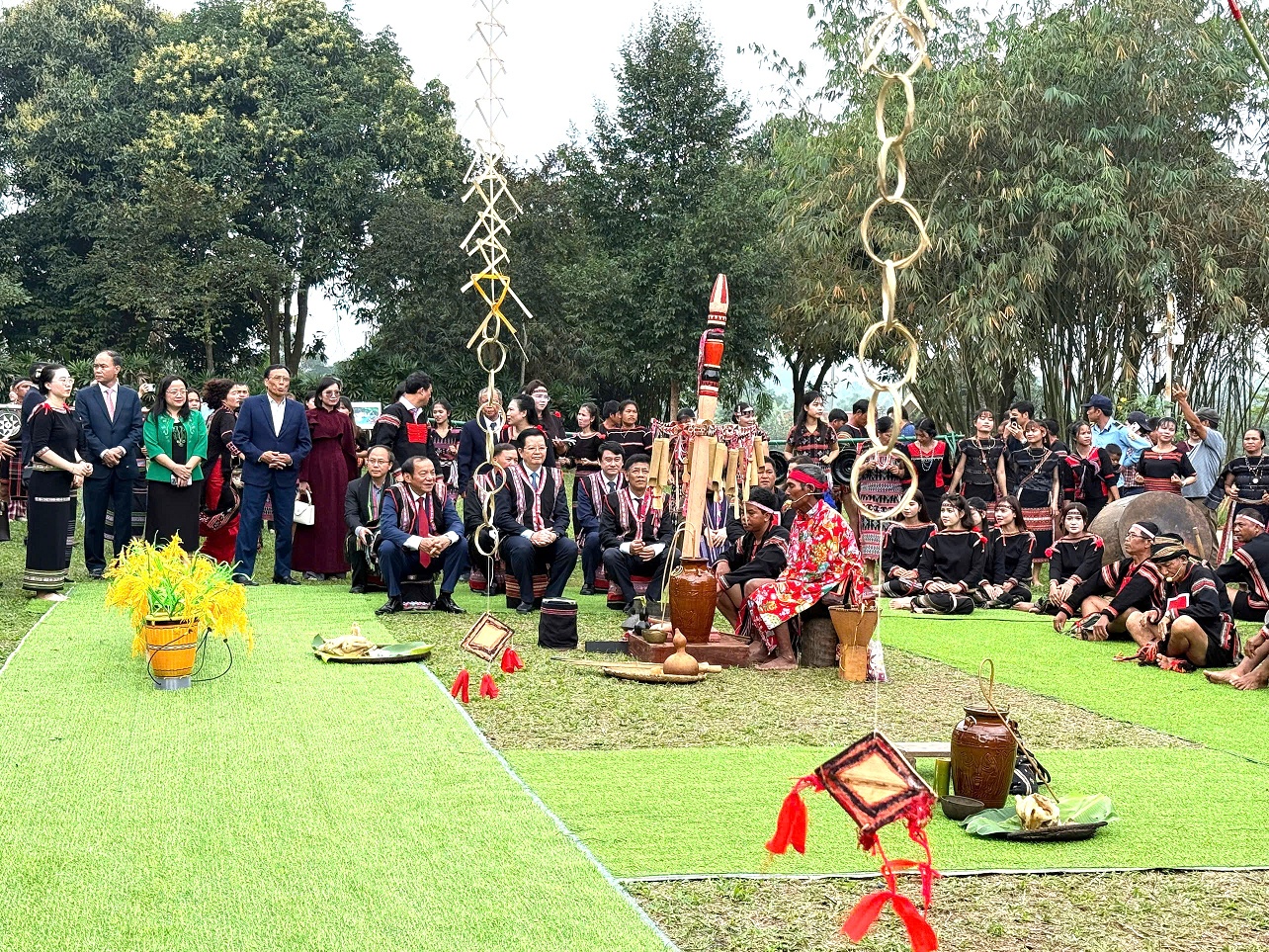 Trải nghiệm không gian văn hóa đặc sắc tỉnh Đắk Lắk tại Hà Nội - 1