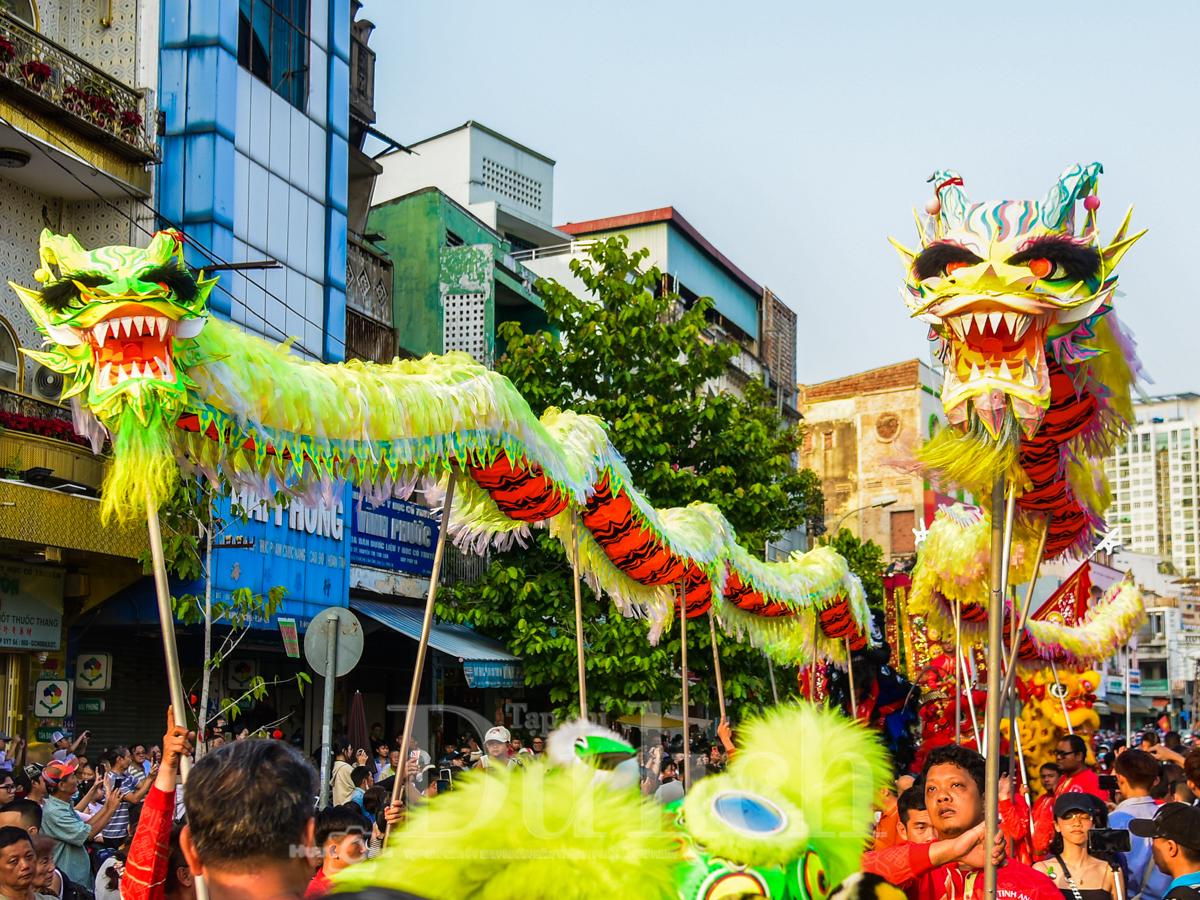 Rồng lân múa lượn khắp phố Chợ Lớn đêm Nguyên tiêu - 4