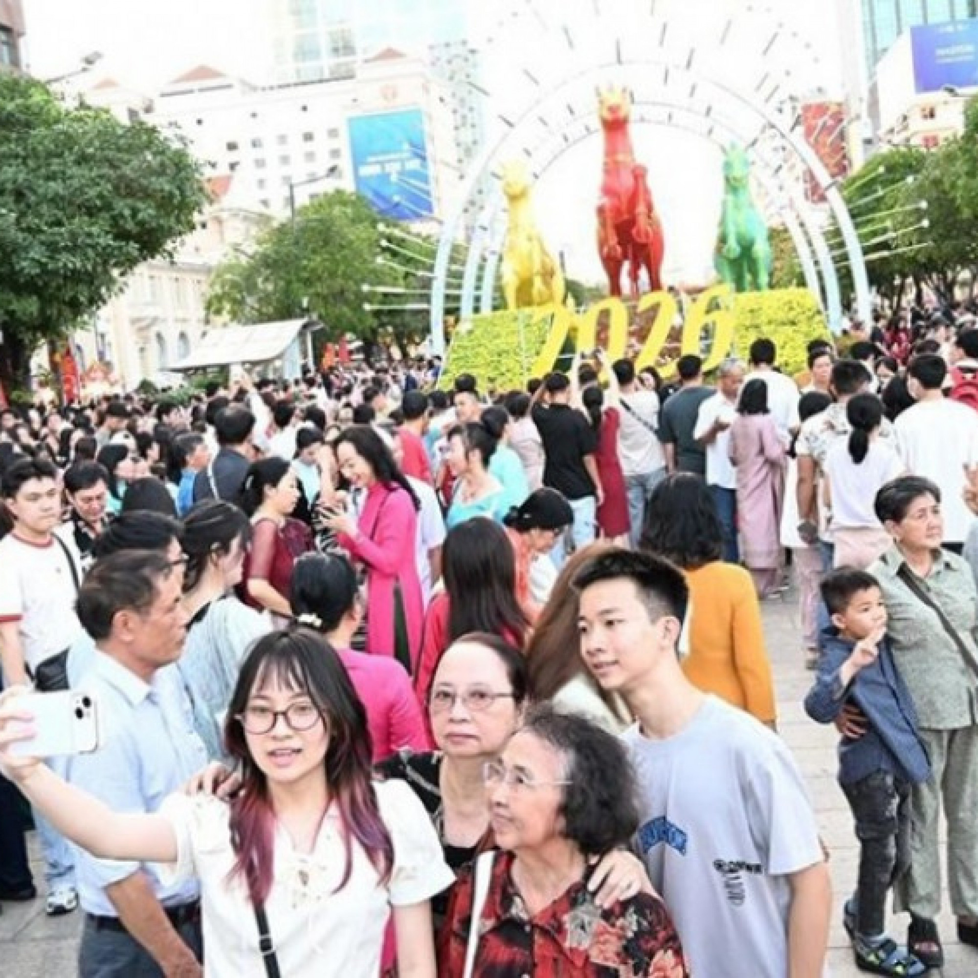  - Du lịch ngắn ngày lên ngôi, dịch vụ limousine hưởng lợi