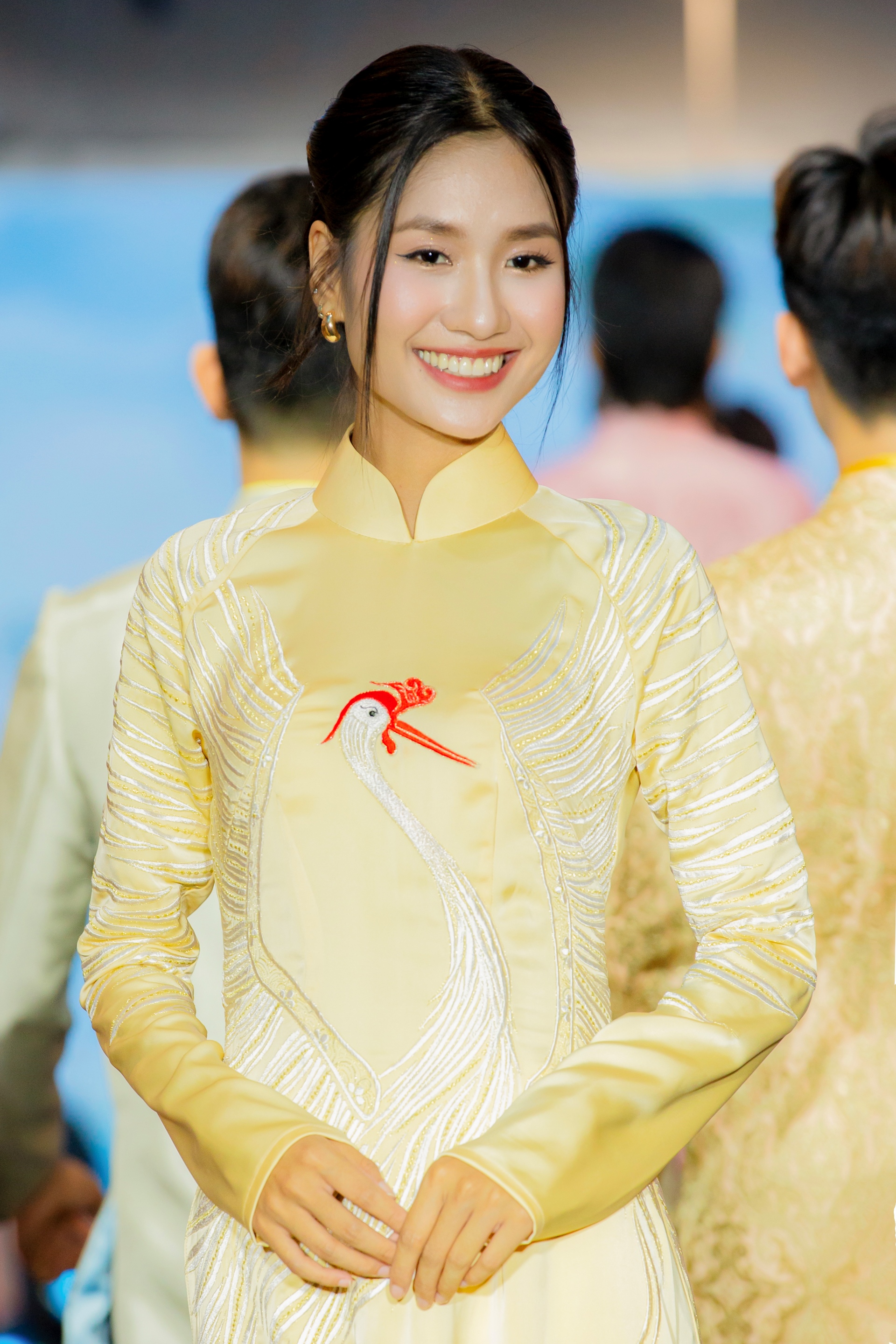 Hoa hậu Nguyễn Thanh Hà: 'Áo dài không chỉ là trang phục, đó là tâm hồn Việt' - 6