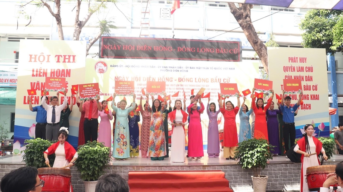 khi the soi noi tai tp.hcm truoc ngay bau cu 15/3 - 16