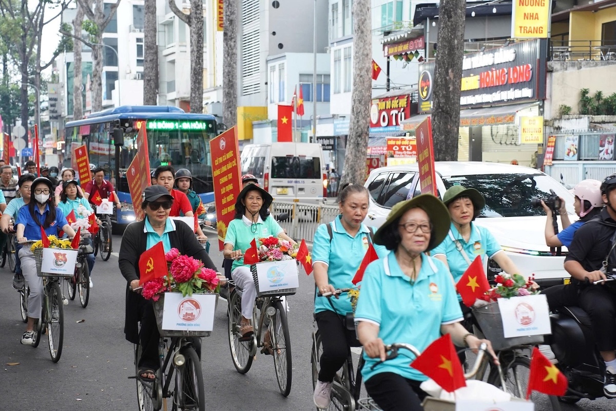 khi the soi noi tai tp.hcm truoc ngay bau cu 15/3 - 14