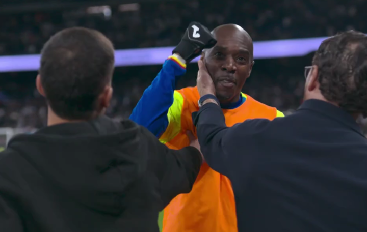 Real Madrid thua sốc trong cơn "mưa thẻ": Sao trẻ bị đuổi vì chửi trọng tài, Rudiger tung gối vào mặt đối thủ - 2