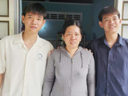 Hai cặp song sinh Nhân - Nghĩa và Huy - Hoàng ở Cần Thơ tình nguyện nhập ngũ