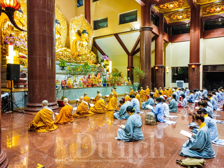 Đầu xuân, hành hương về chiêm bái Phật Cô đơn - 4