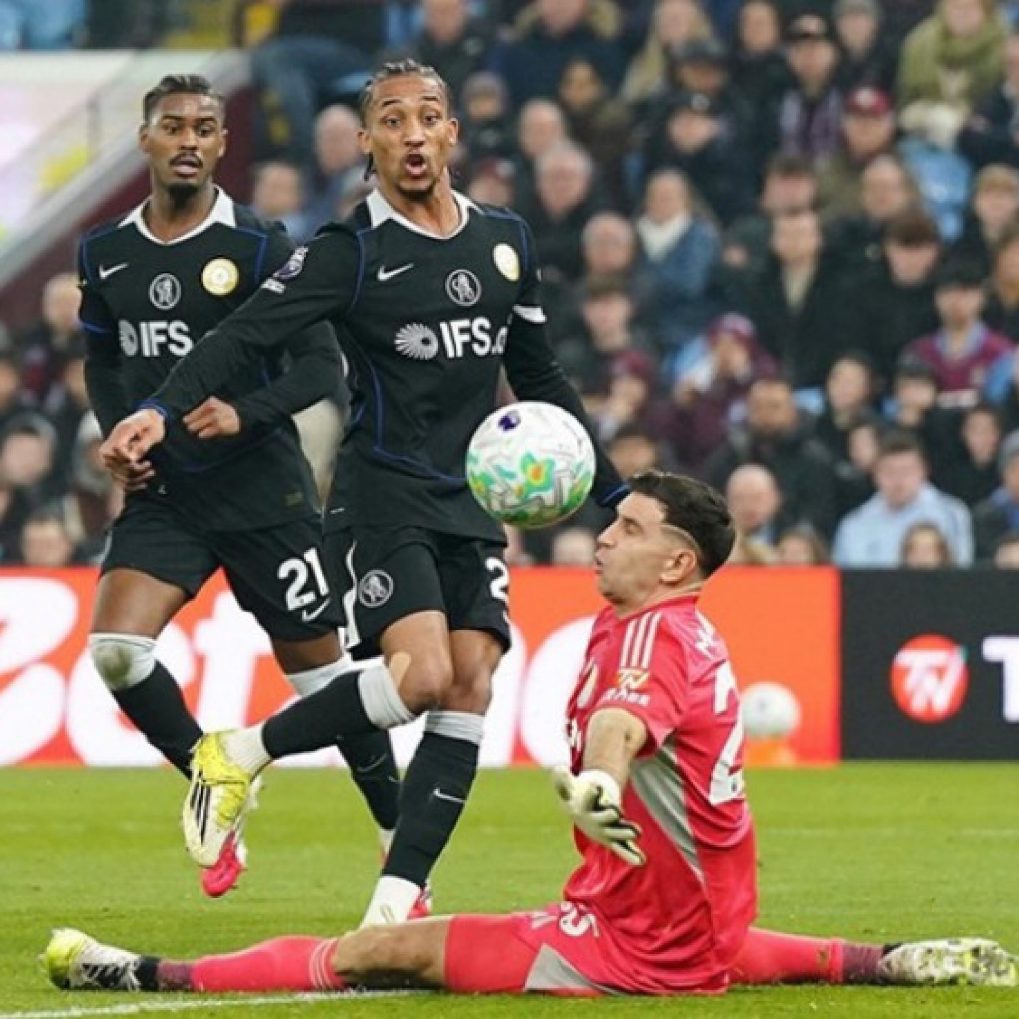  - Video bóng đá Aston Villa - Chelsea: Đỉnh cao hat-trick, ngược dòng mãn nhãn (Ngoại hạng Anh)