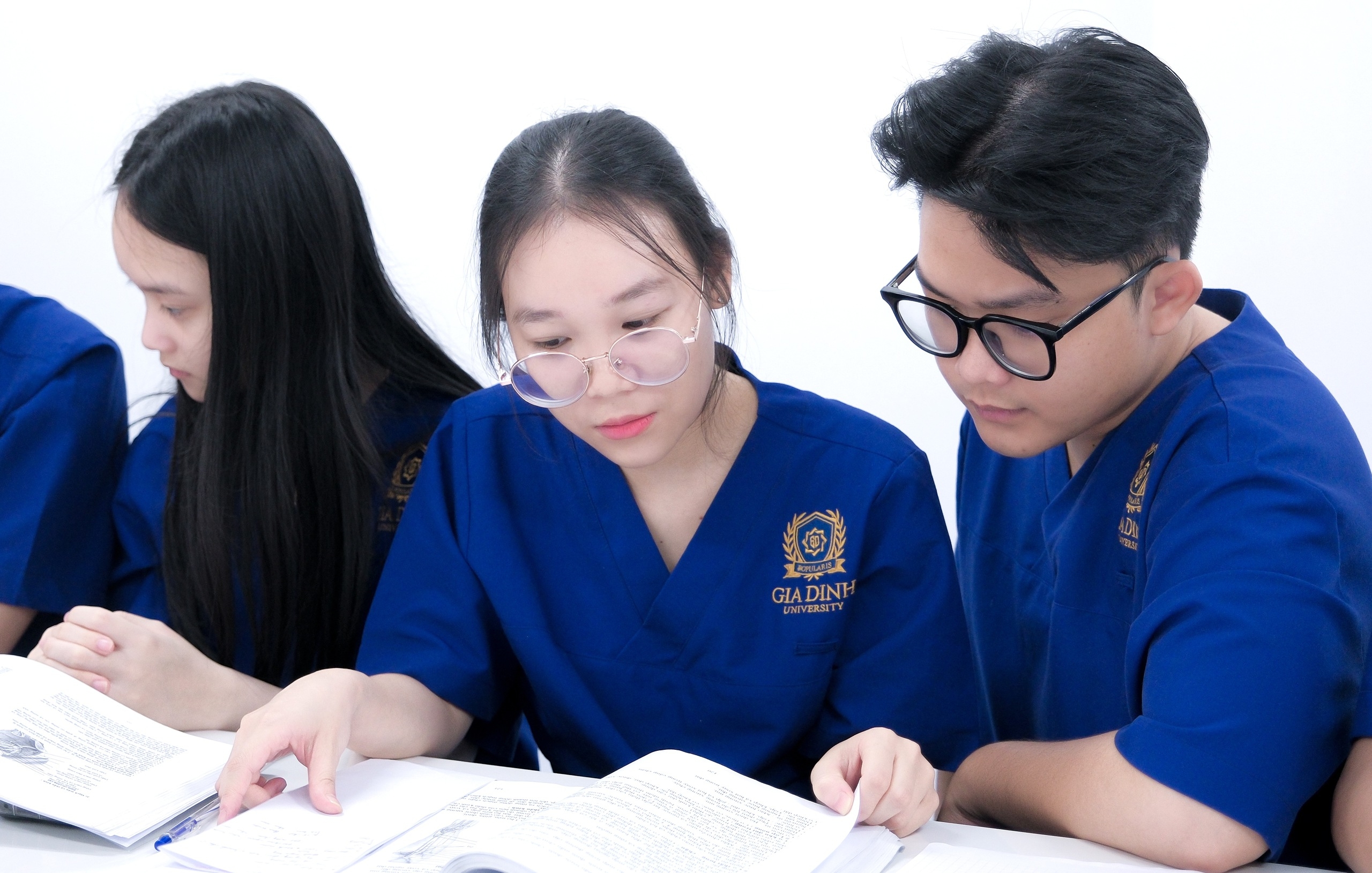 Đại học Gia Định là trường đầu tiên tại Việt Nam đạt chuẩn THE-ICE - 4