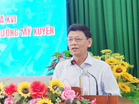  - Ứng cử viên ĐBQH khóa XVI tiếp xúc cử tri Cần Thơ