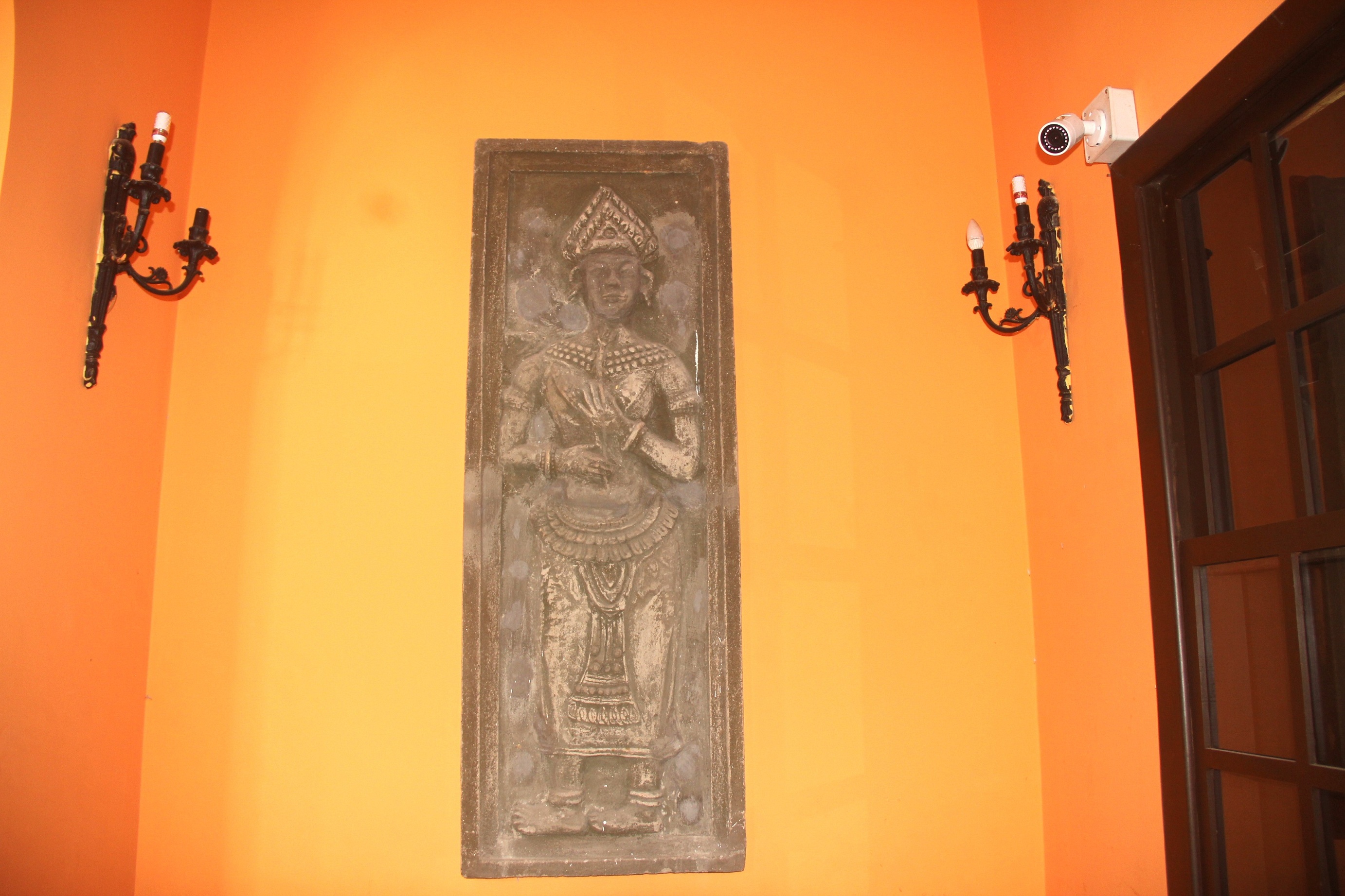 Khám phá ngôi biệt thự đá nổi tiếng ở xứ ngàn hoa - 11