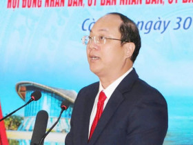  - Bí thư Cà Mau: Đổi mới giáo dục, y tế phải thực chất, mạnh mẽ nhưng thận trọng, khoa học