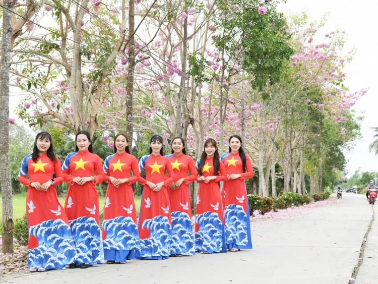 Thêm nhiều điểm check-in hoa kèn hồng tuyệt đẹp ở Cần Thơ