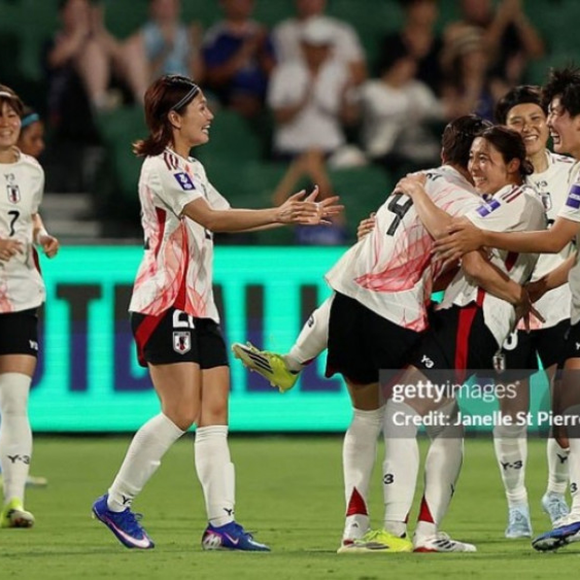  - Trực tiếp bóng đá ĐT nữ Ấn Độ - Nhật Bản: Ghi bàn thứ 4 đẳng cấp (Asian Cup)