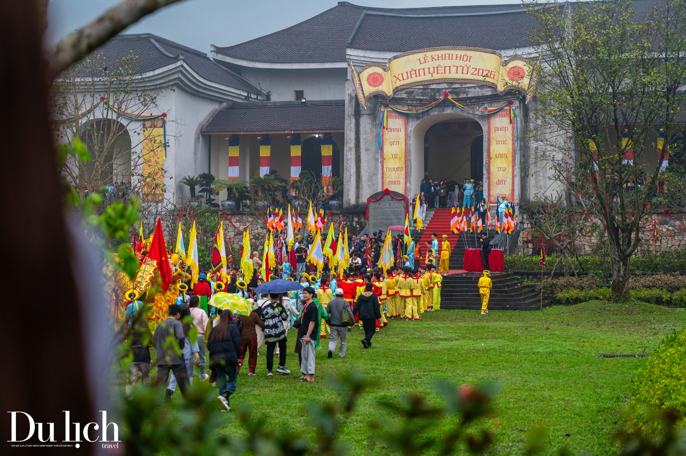 Du khách quốc tế tiếp tục đổ xô đến Việt Nam, ngành du lịch tăng trưởng ấn tượng - 11