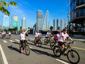  - Đạp xe kết nối hữu nghị, lan tỏa thông điệp xanh giữa lòng thành phố