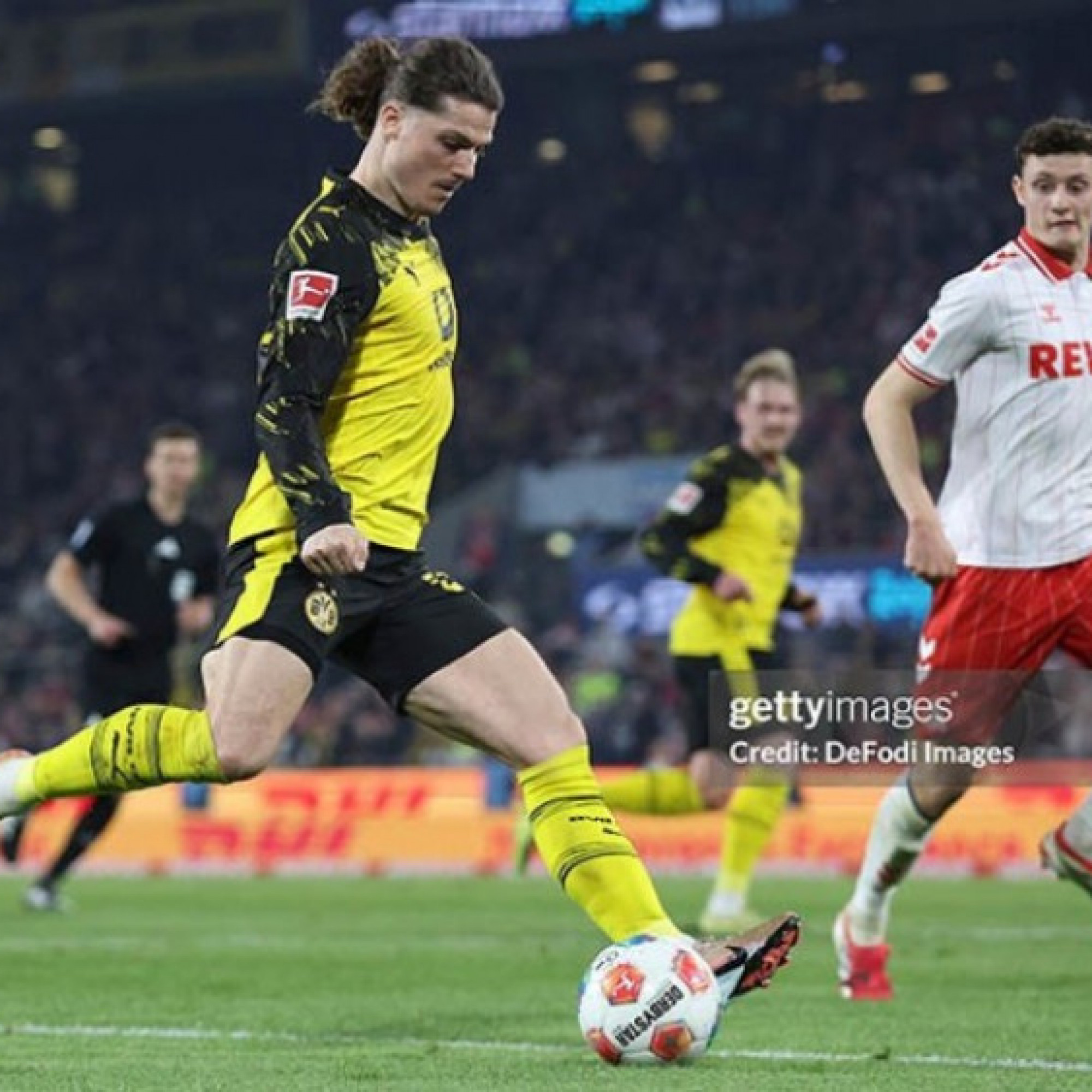  - Video bóng đá Cologne - Dortmund: Bước ngoặt thẻ đỏ (Bundesliga)
