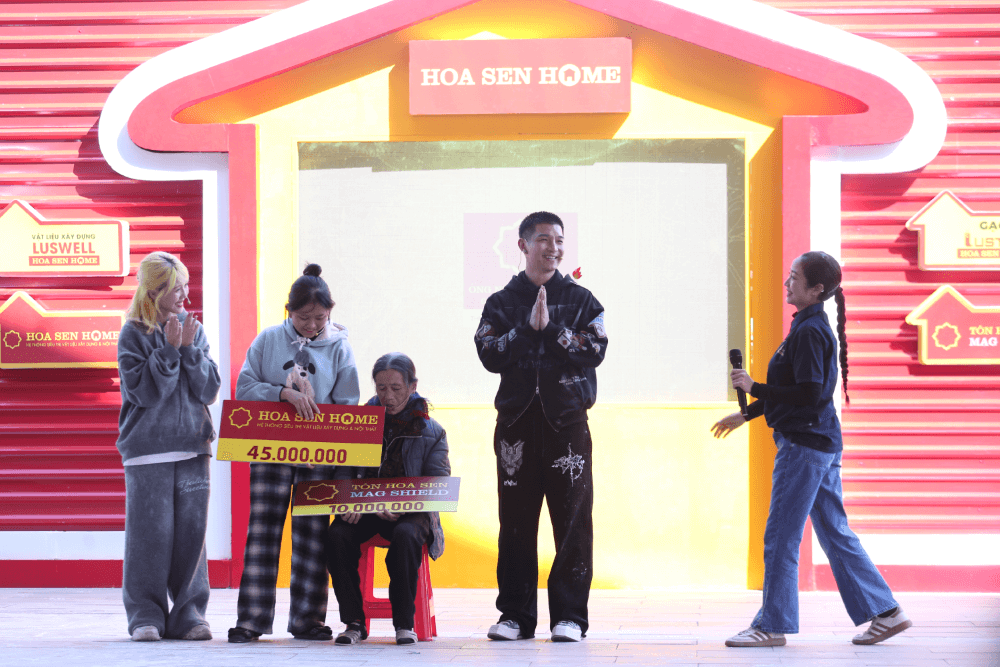 Ốc Thanh Vân xúc động trước người mẹ một mình nuôi ba con, chăm chồng sống thực vật - 3