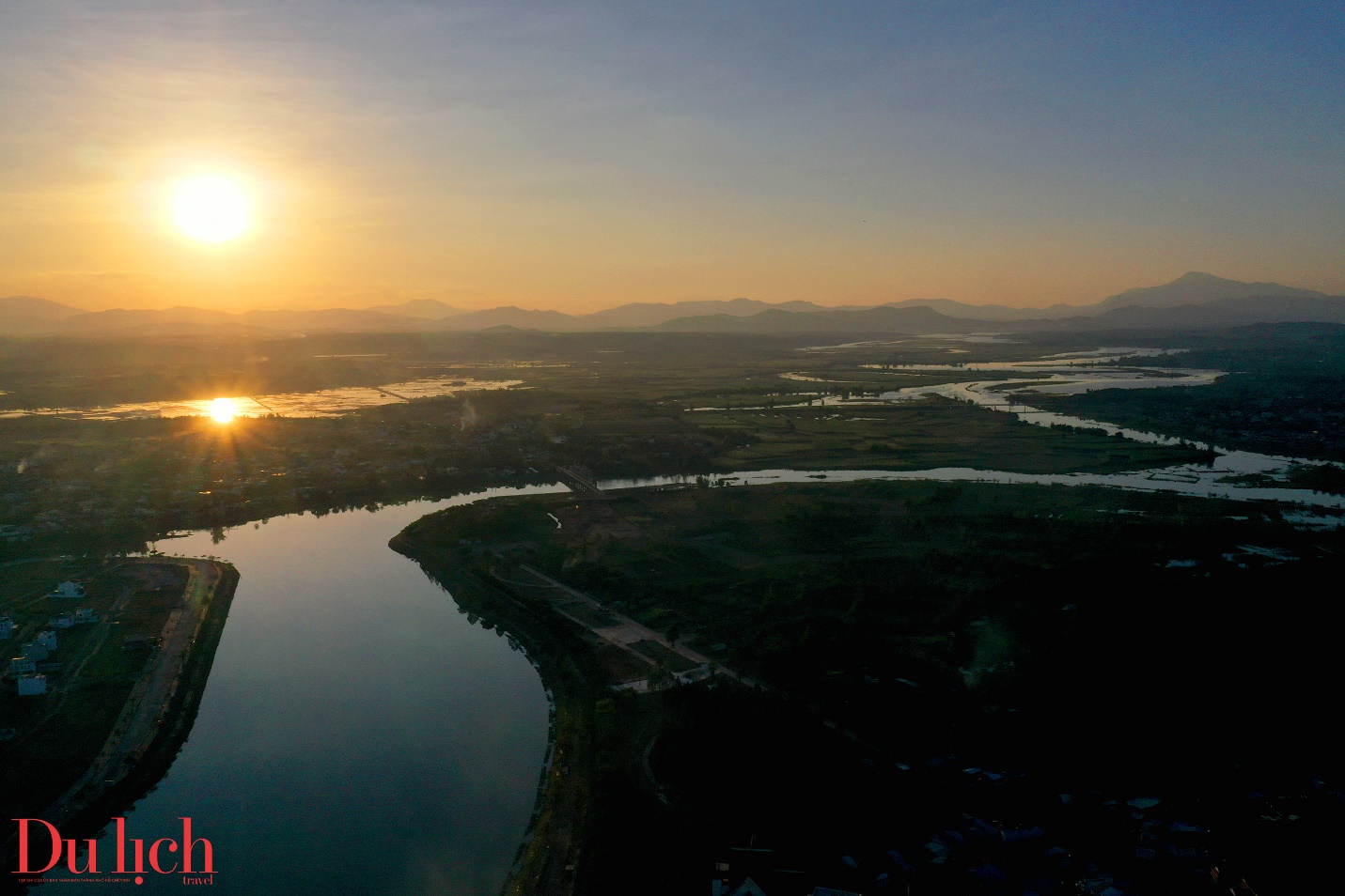 hoang hon tren dong song dak bla - ban tinh ca giua pho nui cao nguyen quang ngai - 1