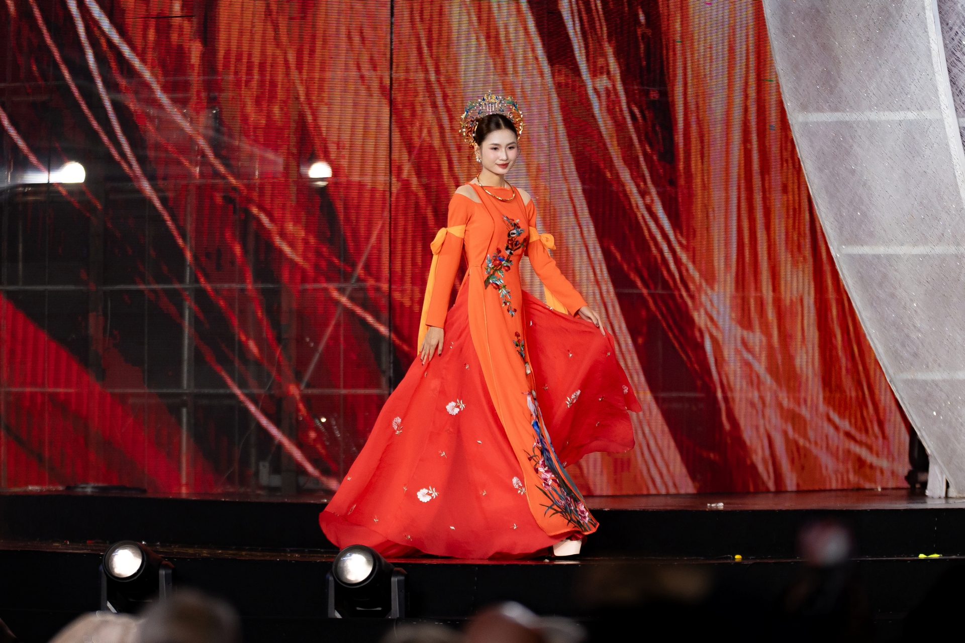 Phú Quý Niên Hoa: Món quà nghệ thuật đưa văn hóa dân tộc đến với bạn bè quốc tế - 4