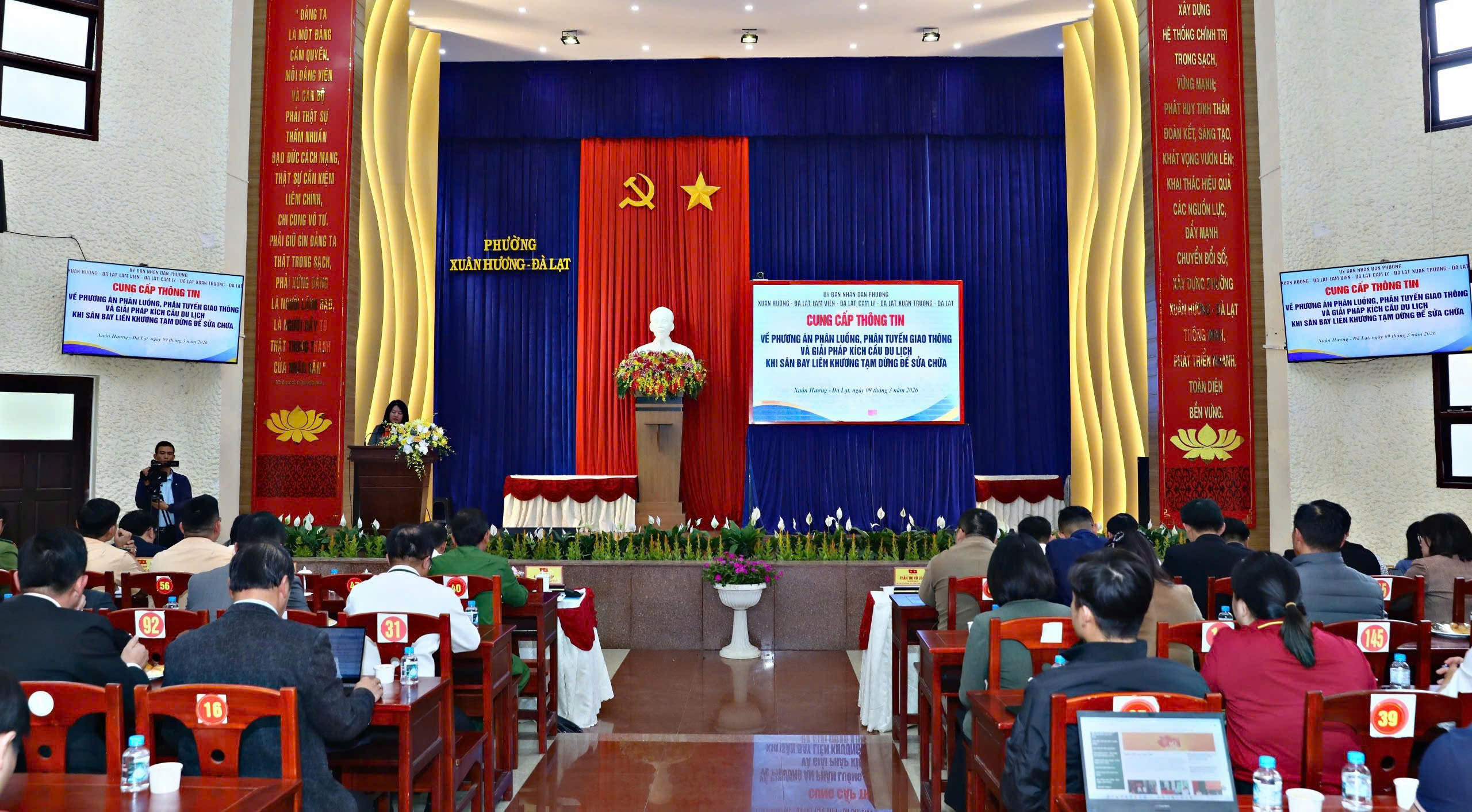 Đà Lạt phân luồng giao thông, tạo thuận lợi cho du khách đến tham quan - 1