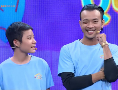 Hoàng Phi chào sân với phong thái MC tiệc cưới, bị Diễm Phương “chọc quê” vì gia đình “ghẻ lạnh”