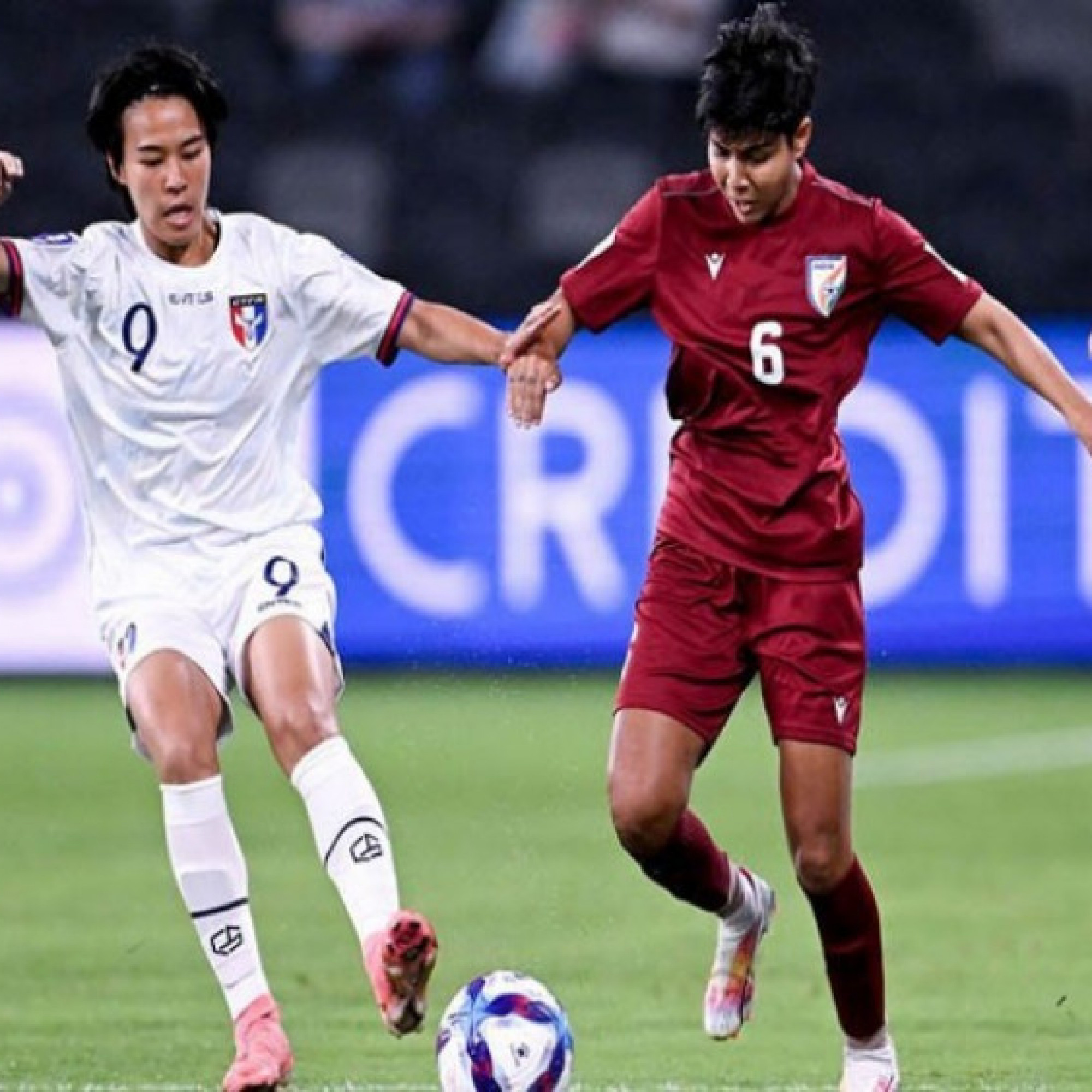  - Trực tiếp bóng đá ĐT nữ Ấn Độ - Đài Loan (TQ): Dốc sức tìm bàn thứ hai (Asian Cup)