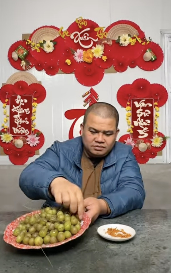 Hành trình gieo sắc xuân và công tác thiện nguyện của sư thầy Thích Khai Quảng - 2