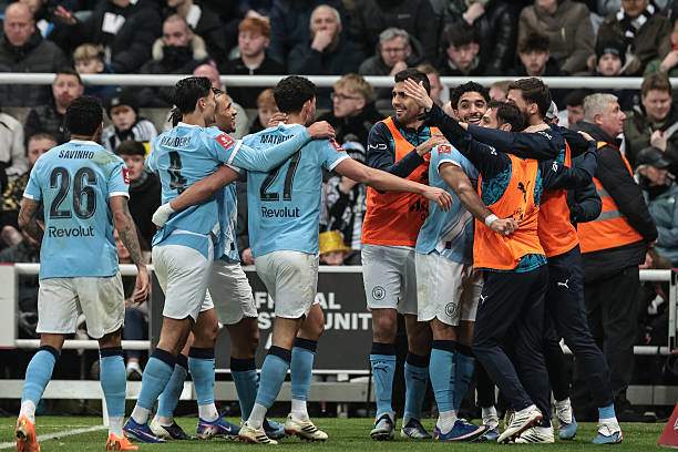 Man City gặp lịch thi đấu "ác mộng": 7 trận sắp tới toàn đại chiến, ăn 4 được không? - 2