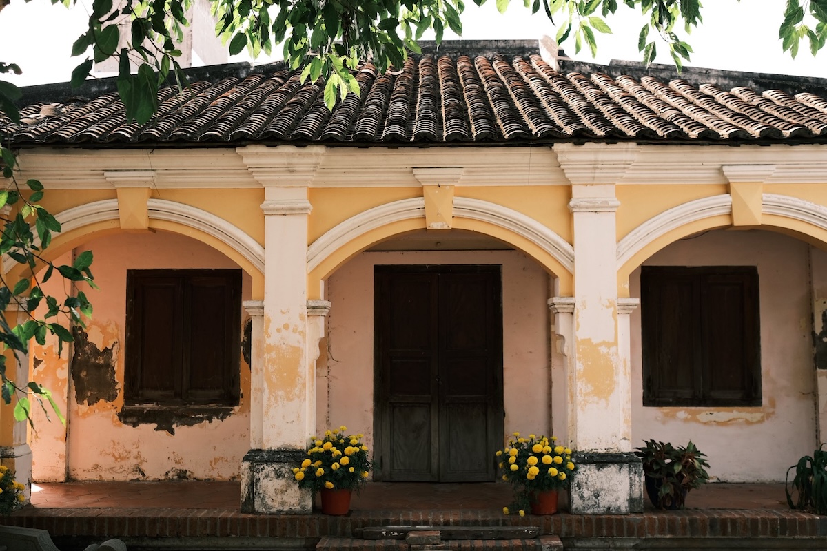 ve go cong ghe tham ngoi nha co hon tram nam tuoi - 8