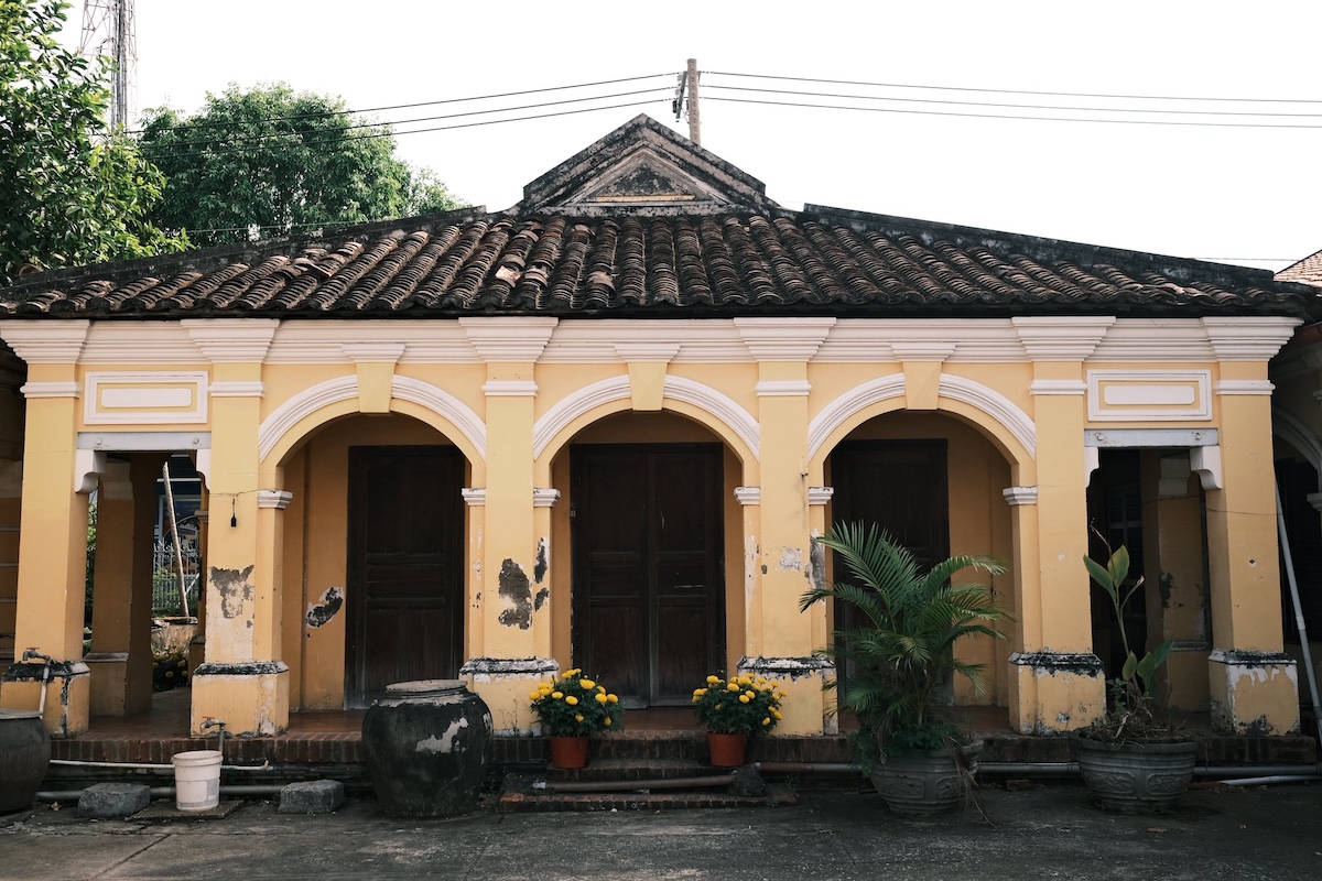 ve go cong ghe tham ngoi nha co hon tram nam tuoi - 7