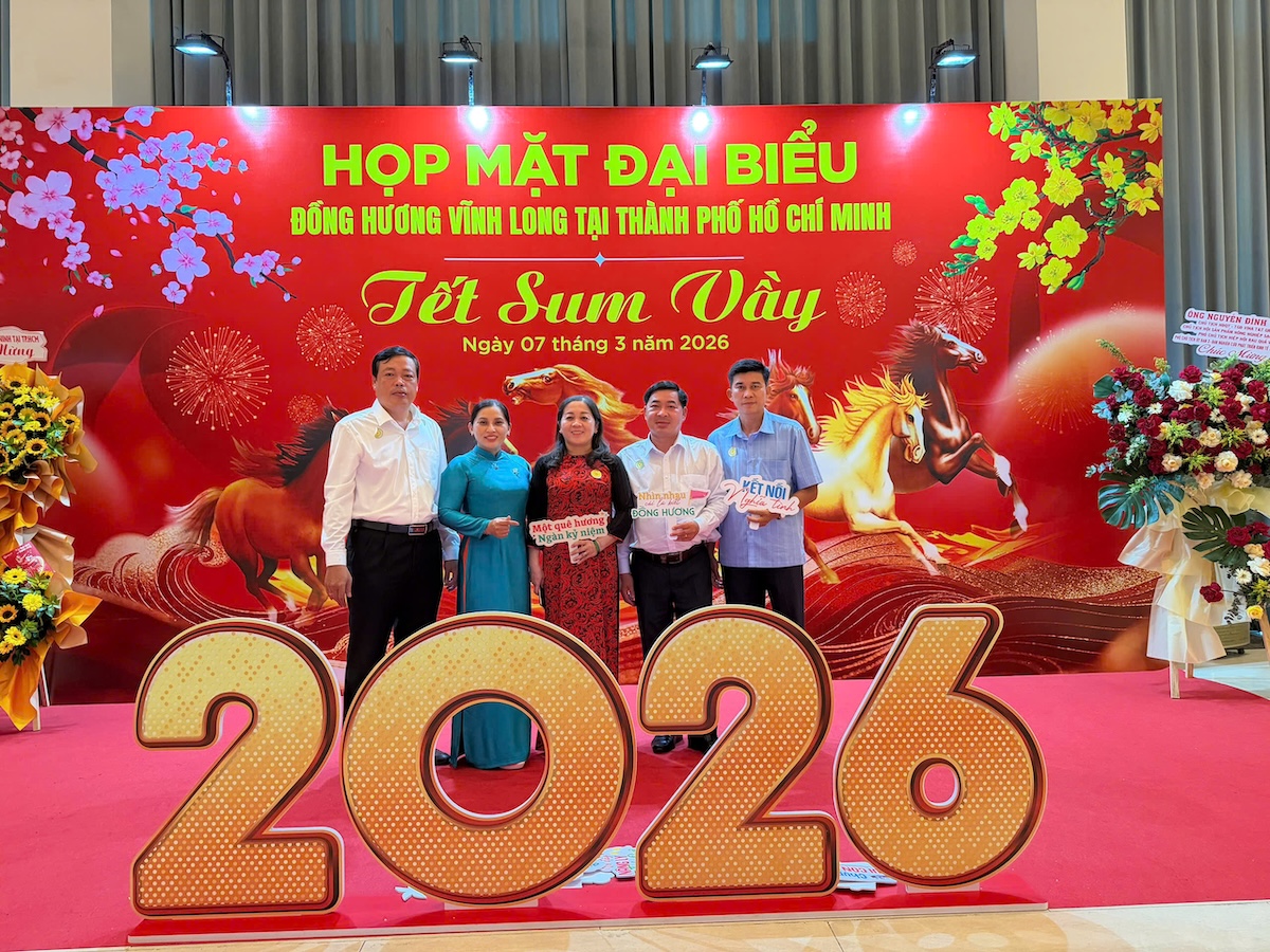 Họp mặt đồng hương Vĩnh Long tại TP.HCM: Kết nối nguồn lực hướng về quê nhà - 8