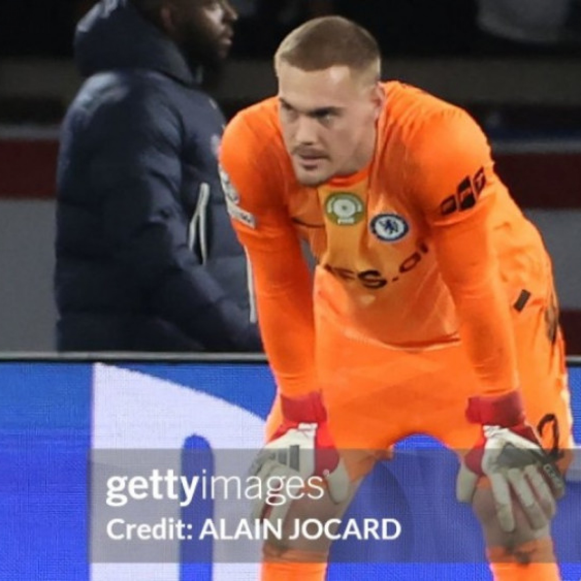  - Thủ môn Chelsea lại hóa thảm họa: Sai lầm cực ngớ ngẩn, thủng lưới 5 lần