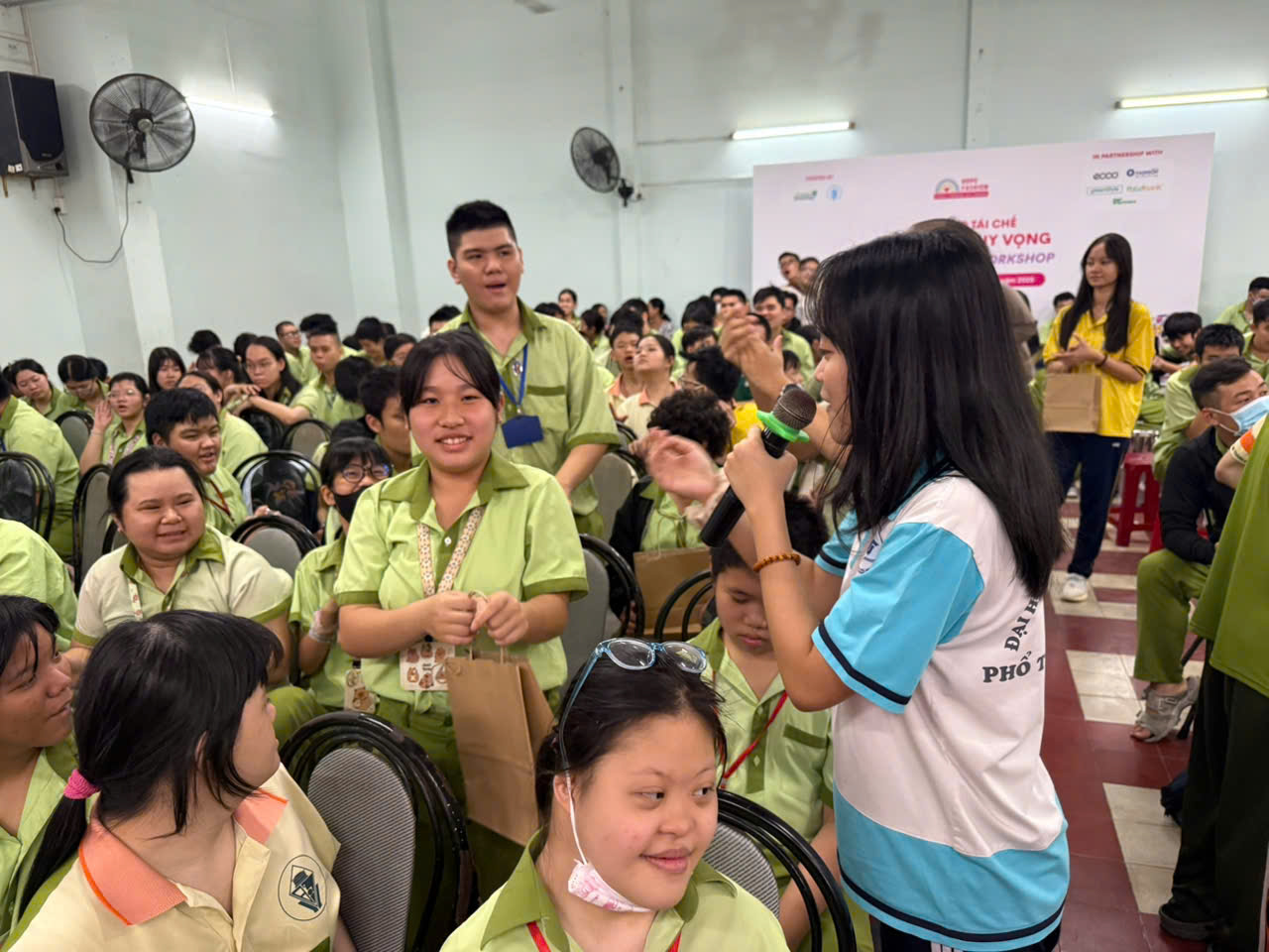 Ánh Sáng Tri Thức: Hành trình gieo mầm từ Nam ra Bắc và những thư viện "sống" - 6