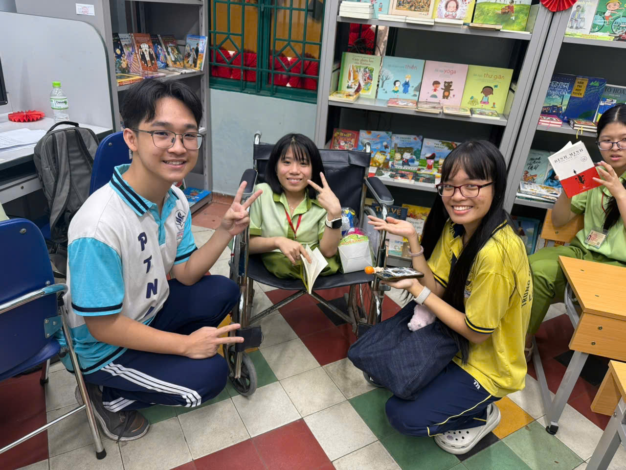 Ánh Sáng Tri Thức: Hành trình gieo mầm từ Nam ra Bắc và những thư viện "sống" - 7