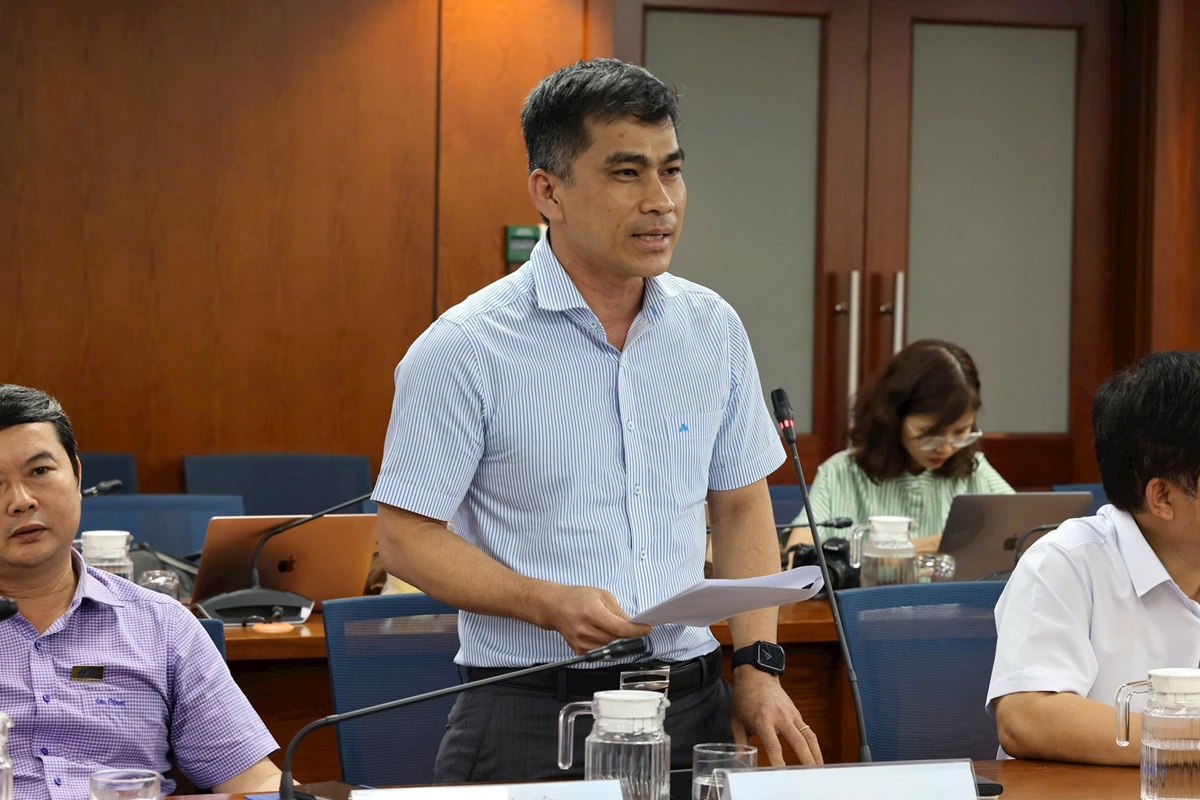 Giá vé xe khách liên tỉnh tăng mạnh, metro và xe buýt vẫn giữ giá ổn định, Xanh SM giảm giá - 1