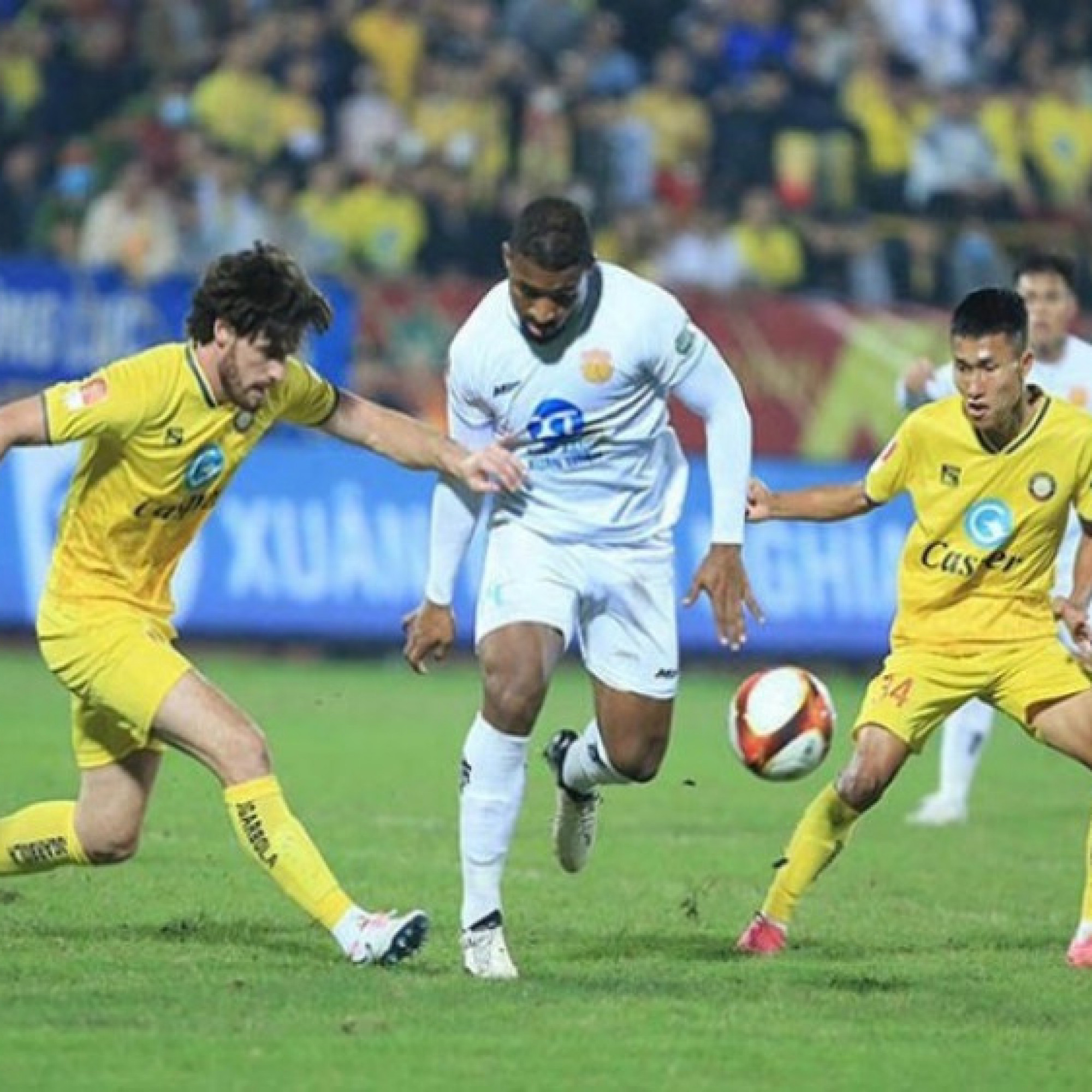  - Trực tiếp bóng đá Nam Định - Thanh Hóa: Tấn công dồn dập (V-League)