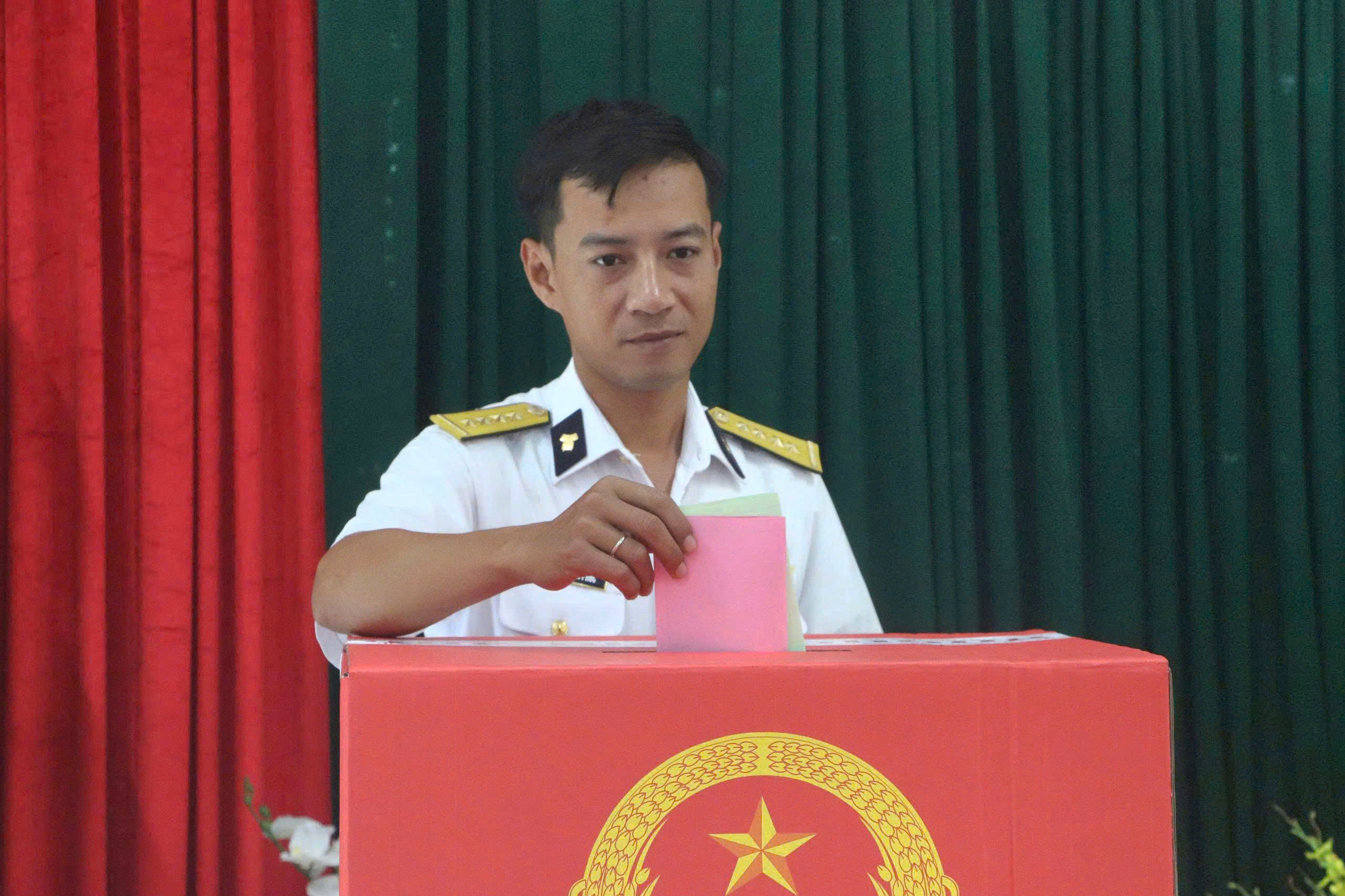 Bầu cử sớm tại các đảo Phú Quốc, Hòn Khoai và Hòn Chuối - 5