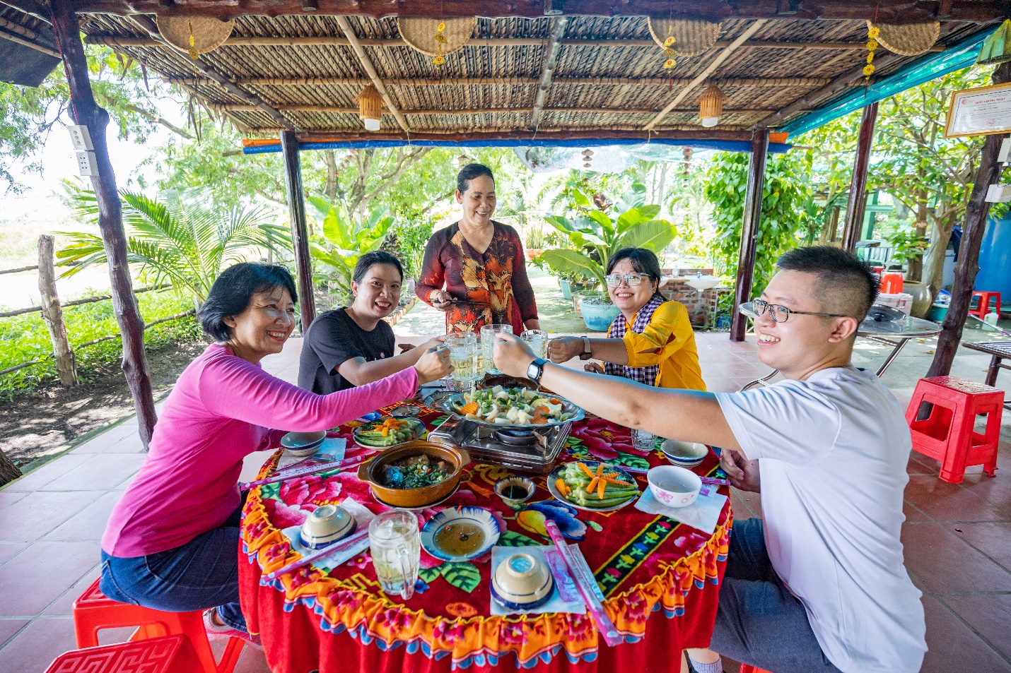 suc hap dan tu 'thanh pho khong ngu' vuon tam the gioi - 16