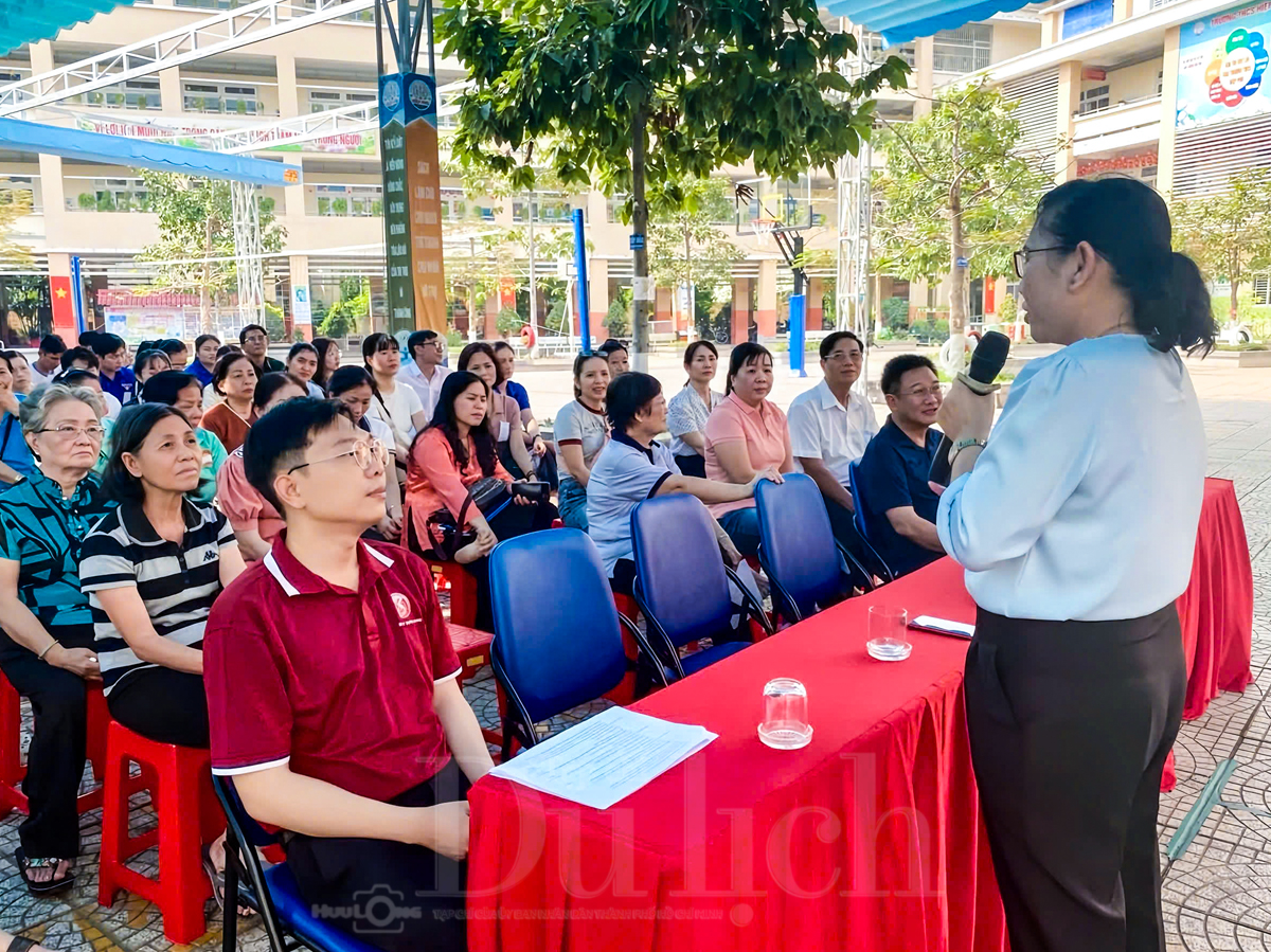 Rạng rỡ cờ hoa, TP.HCM sẵn sàng cho ngày hội non sông - 13