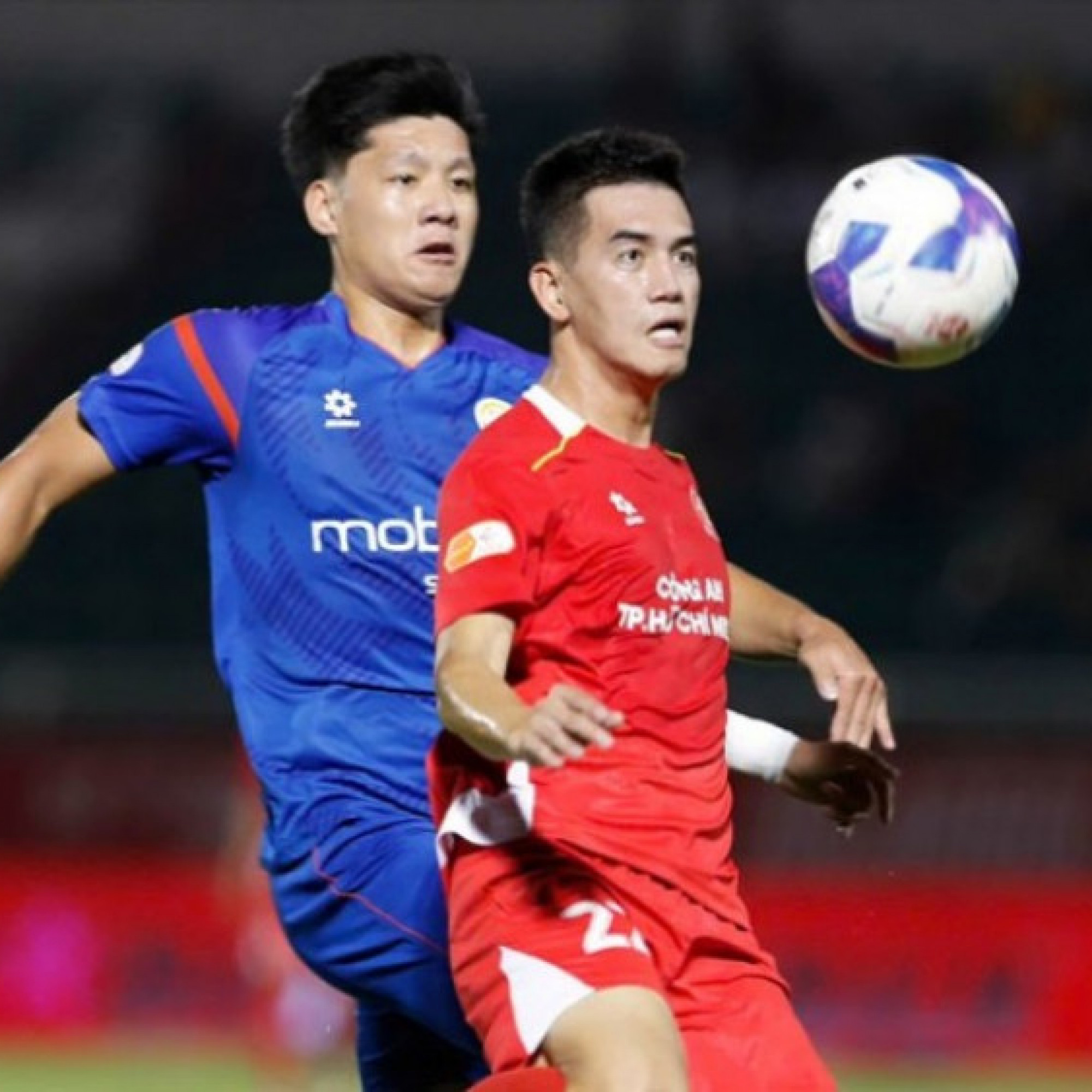  - Video bóng đá Công an TP.HCM - PVF-CAND: VAR cứu nguy, sao Việt kiều tỏa sáng (V-League)