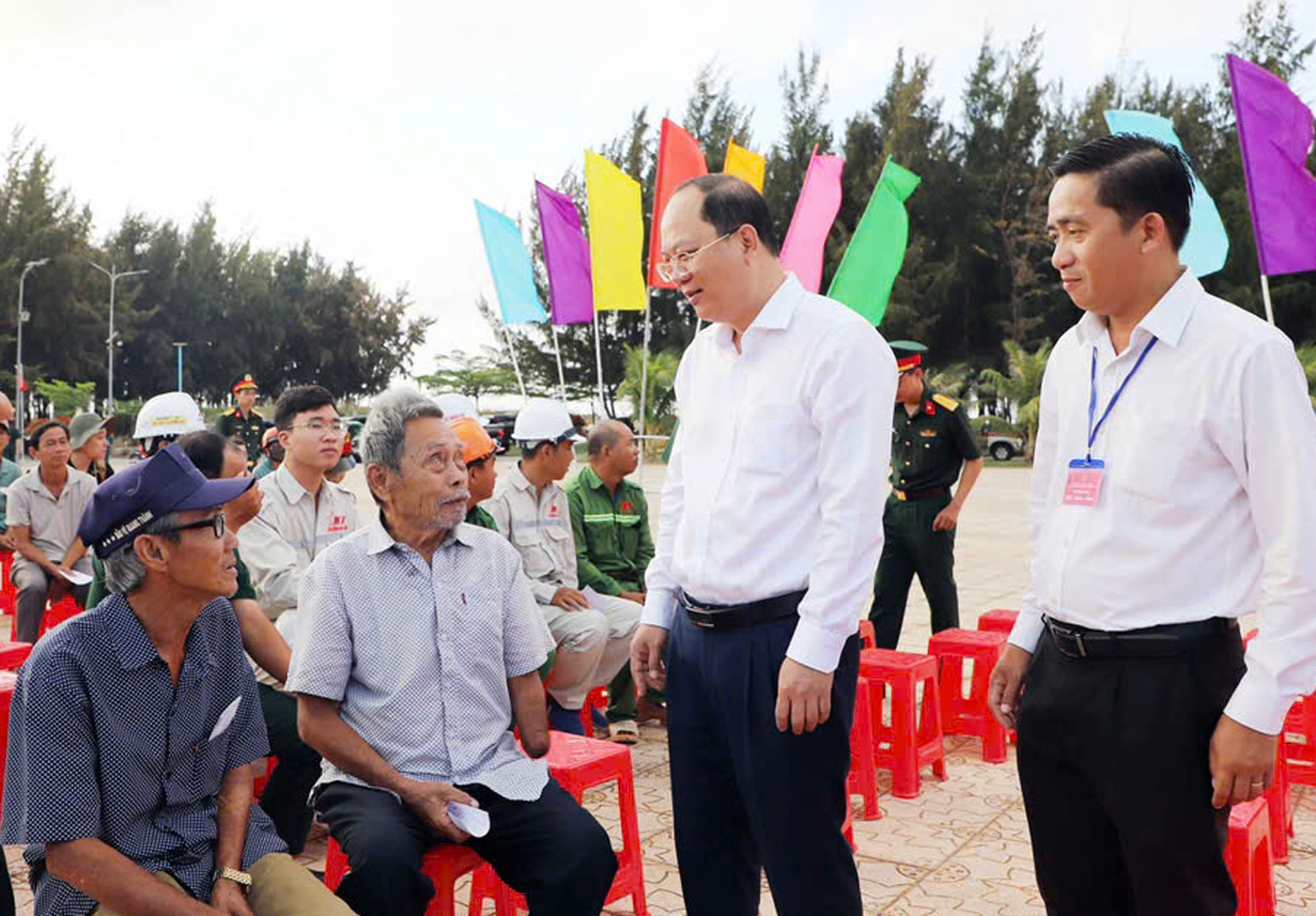 12 xã, phường ở Cà Mau và Cần Thơ hoàn thành bầu cử 100% - 1