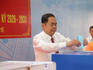 Chủ tịch Quốc hội Trần Thanh Mẫn, Bí thư Thành ủy TPHCM Trần Lưu Quang đi bầu cử tại xã Hóc Môn