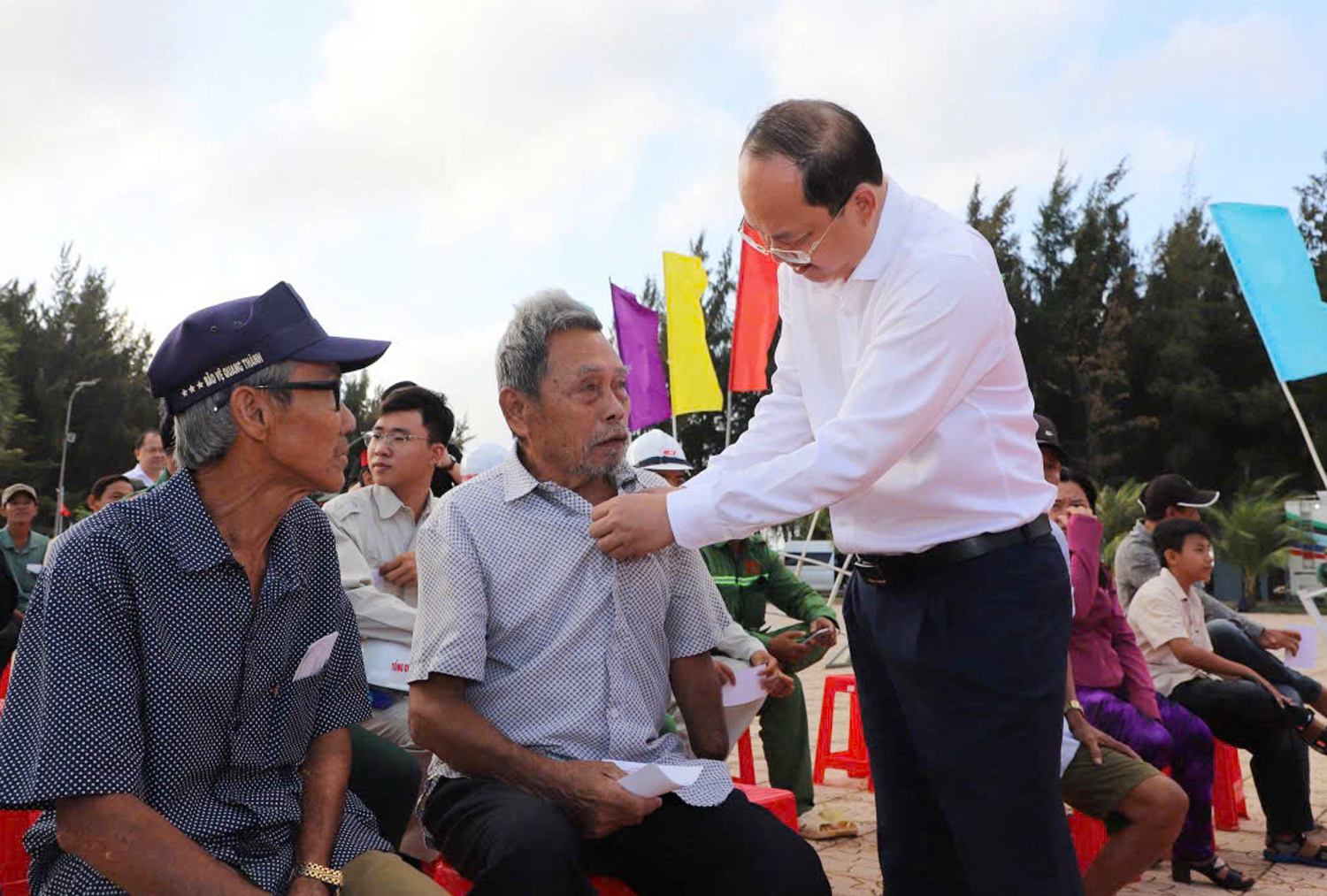Vĩnh Long và Cà Mau có hơn 99,9% cử tri bỏ phiếu bầu - 3