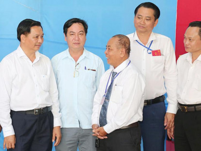 Chuyển động - Vĩnh Long và Cà Mau có hơn 99,9% cử tri bỏ phiếu bầu