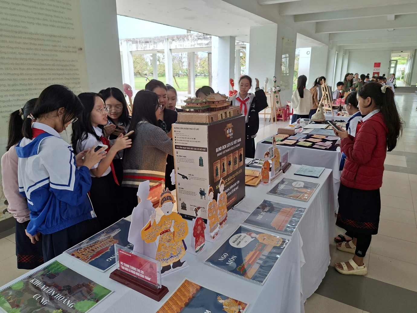 Thú vị chương trình giáo dục di sản ở Cố đô Huế - 5