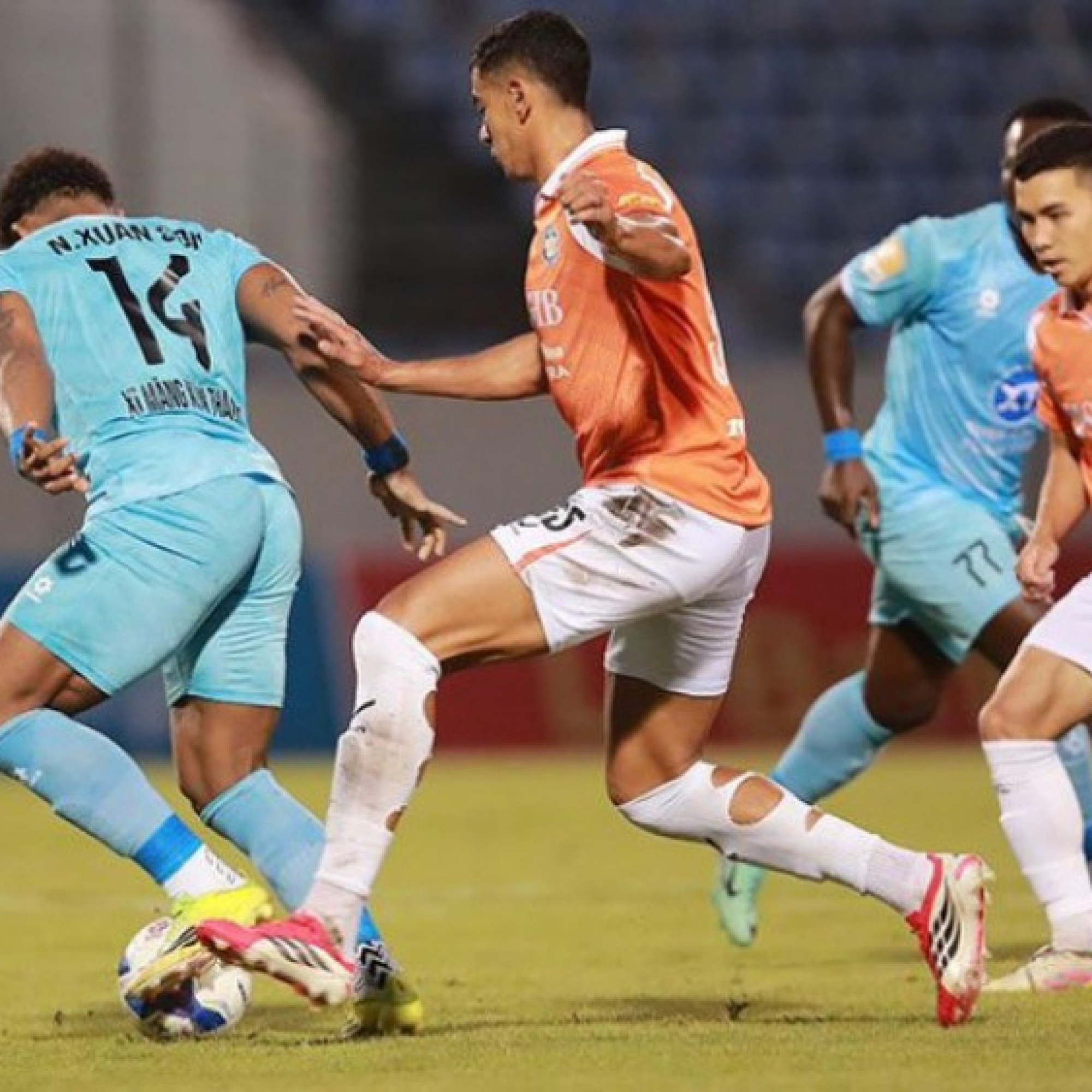  - Trực tiếp bóng đá Đà Nẵng - Nam Định: VAR minh oan cho đội khách (Cúp Quốc gia)