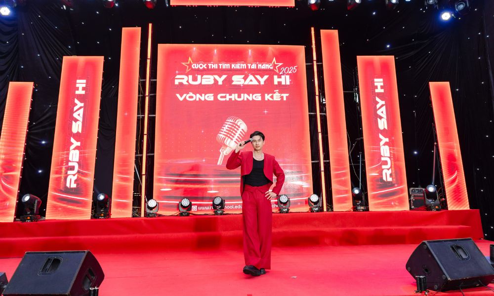 MC Hy Văn: “Sân khấu không chỉ để nói, mà để kết nối cảm xúc” - 4