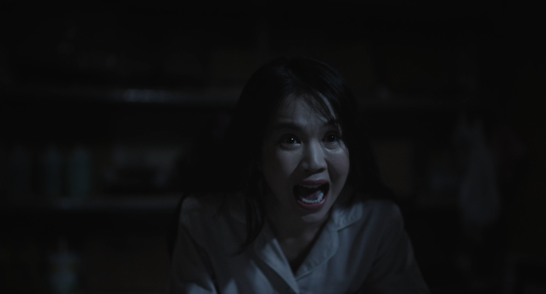 Ngọc Trinh ‘lột xác’ trong lần đầu đóng phim kinh dị - 3